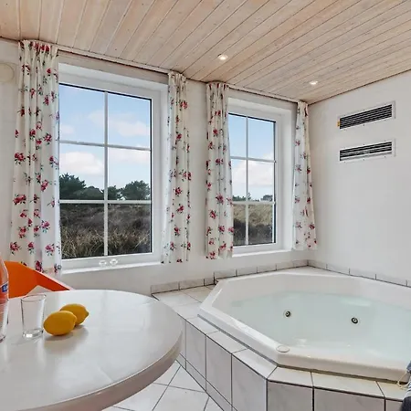 Awesome Home In Blavand With Sauna Blåvand